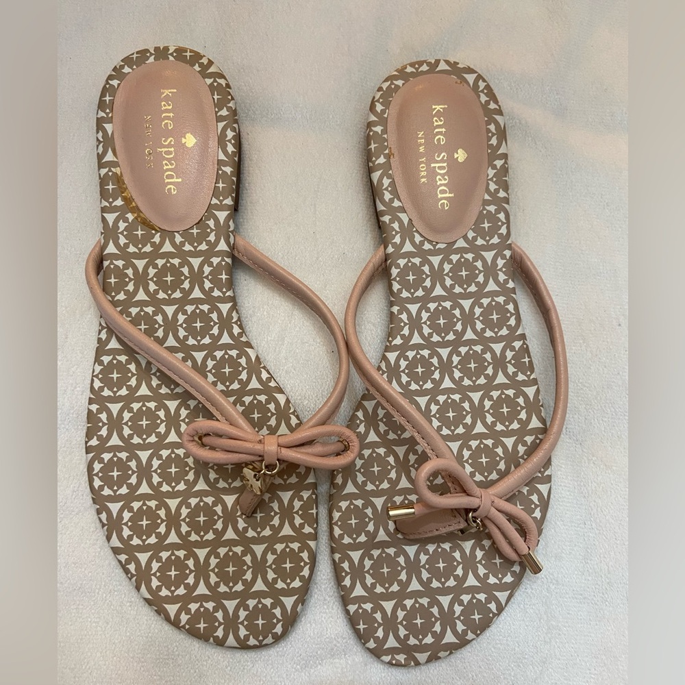 Kate Spade NY Bow Thong Sandals Pink Gold Logo Print Flip Flops Size 8 - Picture 4 of 8